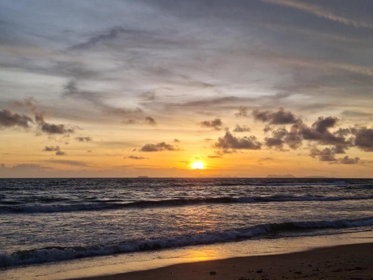 Scandinavian Beach Resort Ko Lanta Екстериор снимка