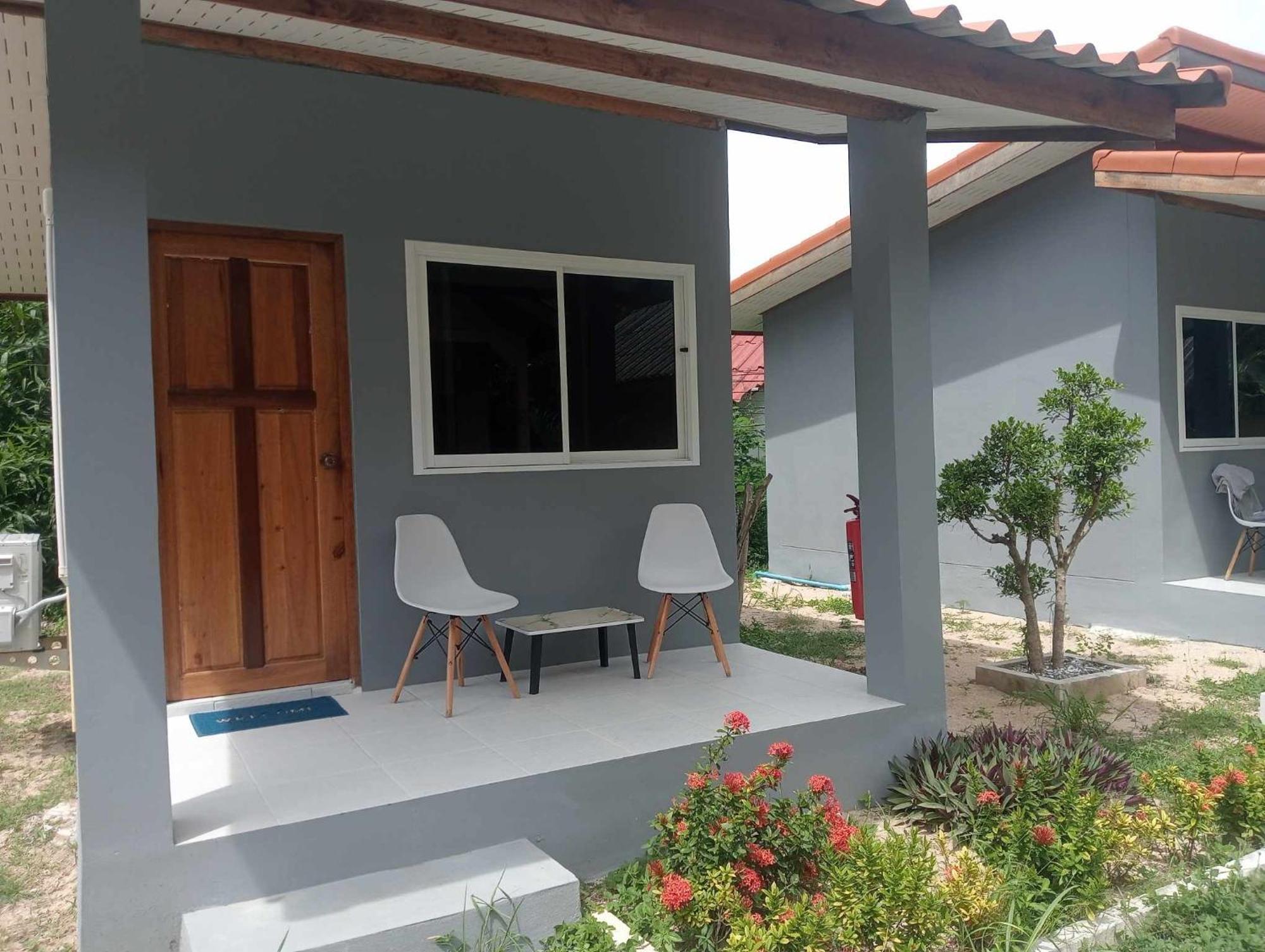 Scandinavian Beach Resort Ko Lanta Екстериор снимка