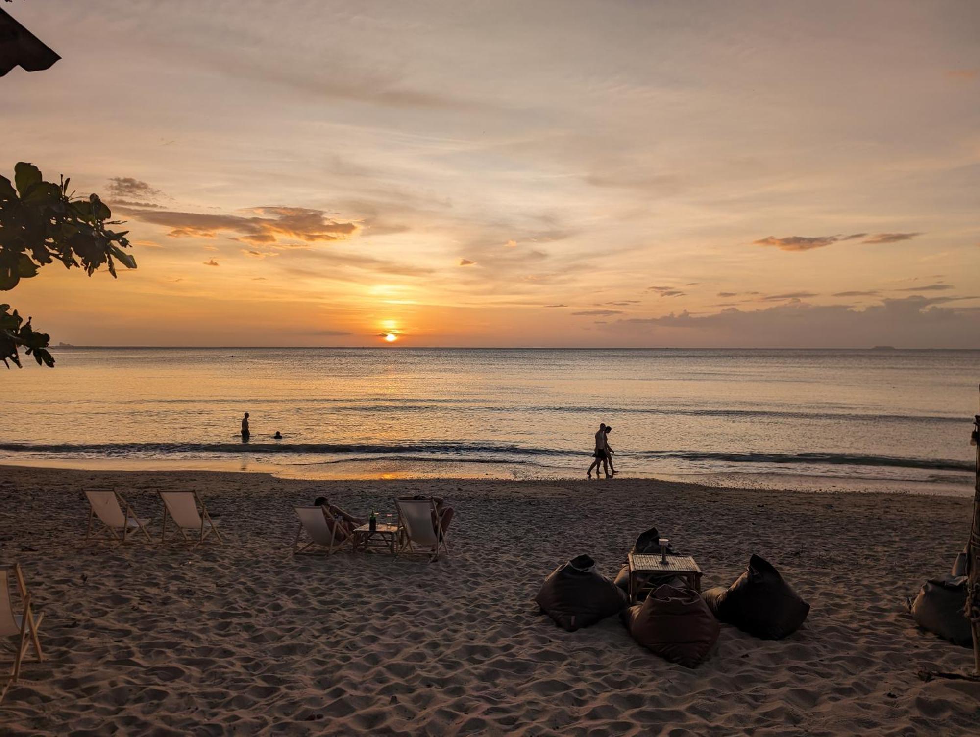 Scandinavian Beach Resort Ko Lanta Екстериор снимка