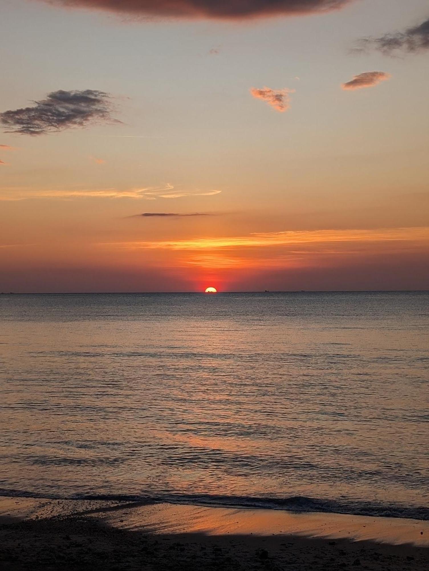 Scandinavian Beach Resort Ko Lanta Екстериор снимка